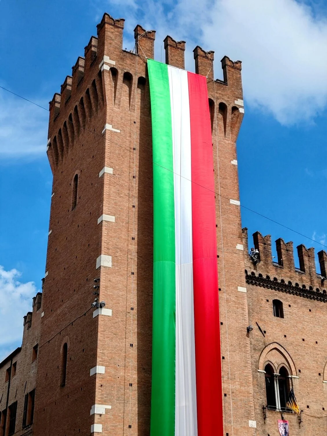 Materiali tricolore per cerimonie istituzionali